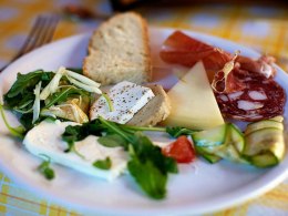 Tasting pecorino cheese of Volterra